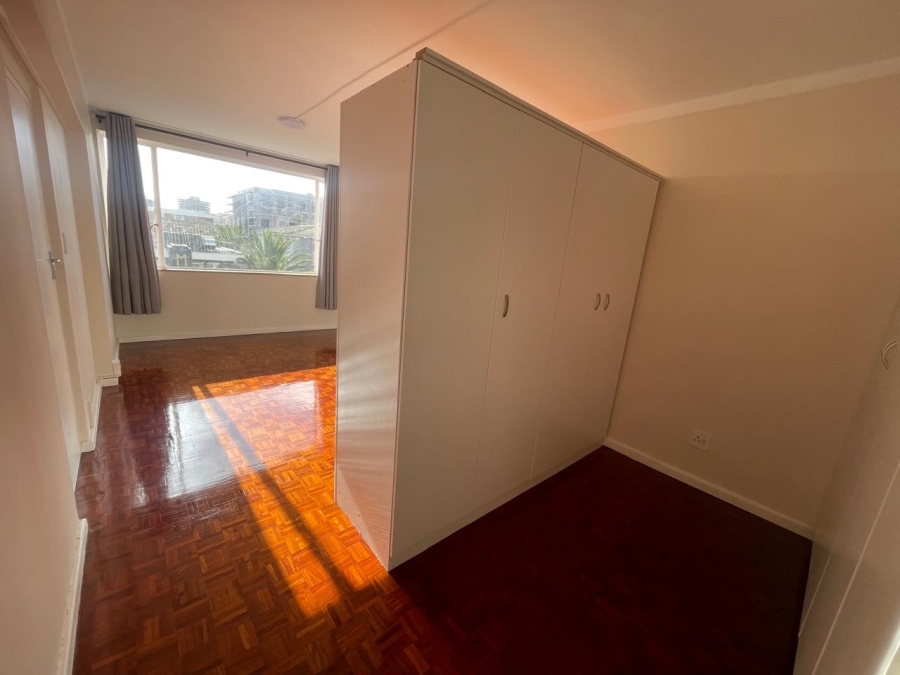 To Let 2 Bedroom Property for Rent in Sea Point Western Cape